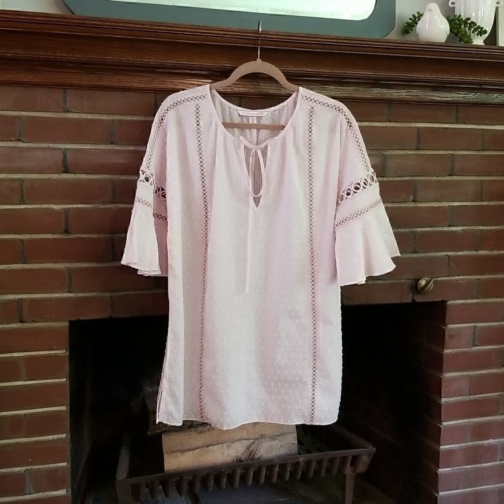 Victoria's Secret light pink night shirt, size M.